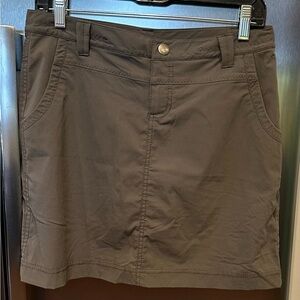 Eddie Bauer Travex Horizon Skort Nylon Spandex Blend Outdoor Hiking Gray size 2